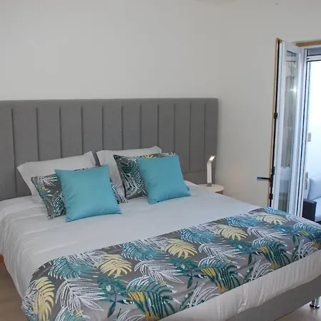 At Maries House 1 * 佩尼契