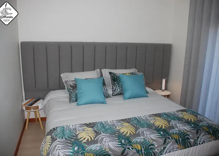 Апартаменты At Maries House 1 Пениши