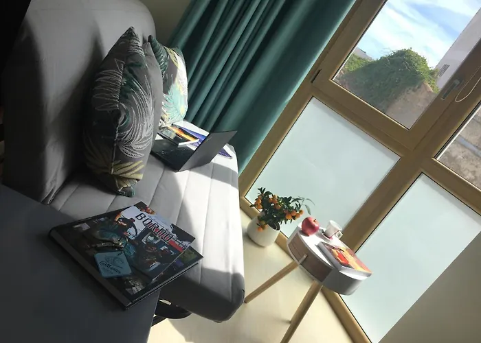 Апартаменты At Maries House 1 Пениши